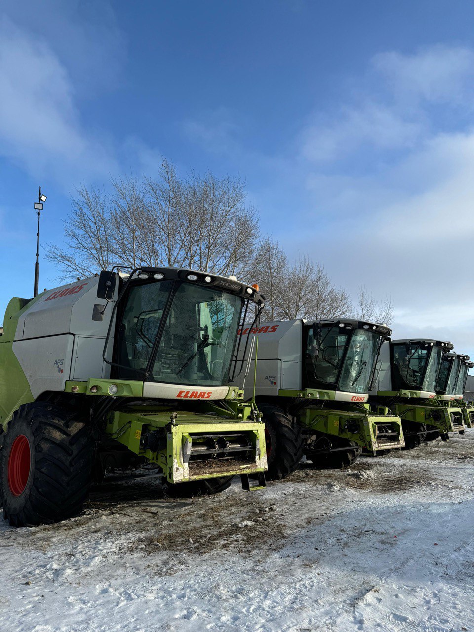 Зерноуборочные комбайны Claas Tucano 440