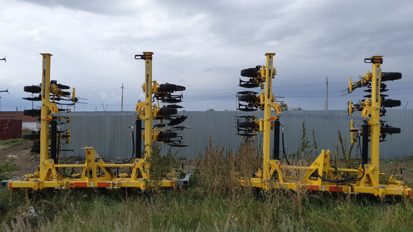 Штригельная борона Bednar Row-master RN6400